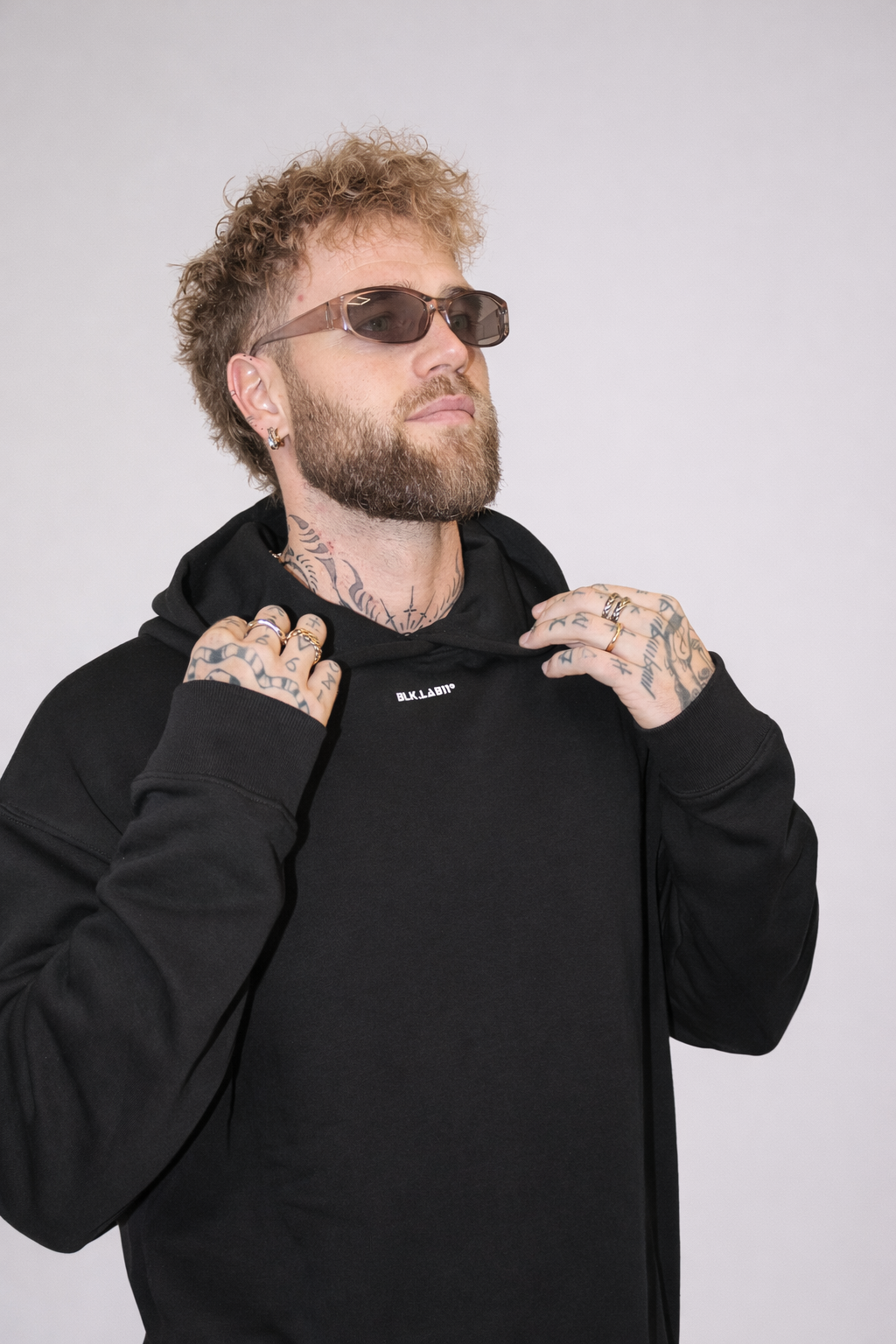 11IMPACT HOODIE hover